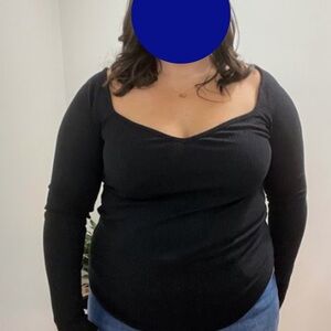 Women's Black Long Sleeve Top